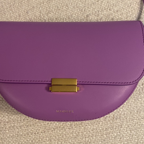 New WANDLER Billy Leather Purple Bag w/dustbag sold out crescent shape - Picture 2 of 8
